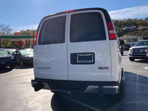 2023 GMC Savana 2500 Work Van