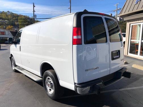 2023 GMC Savana 2500 Work Van