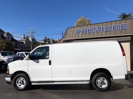 2023 GMC Savana 2500 Work Van