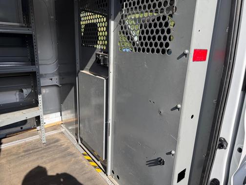 2018 Ford Transit-250 148 WB Medium Roof Cargo