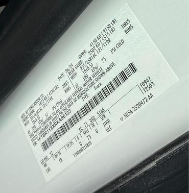 2024 Ford Transit-250 T-250