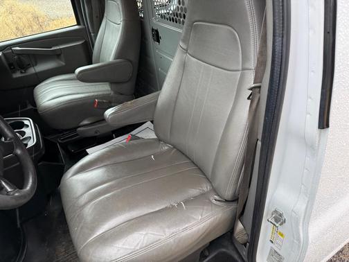 2016 GMC Savana 3500 Work Van