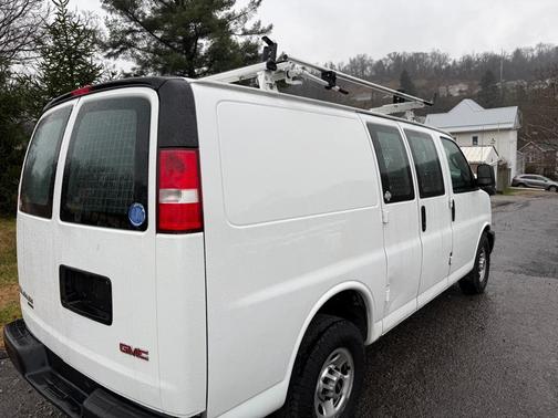 2016 GMC Savana 3500 Work Van