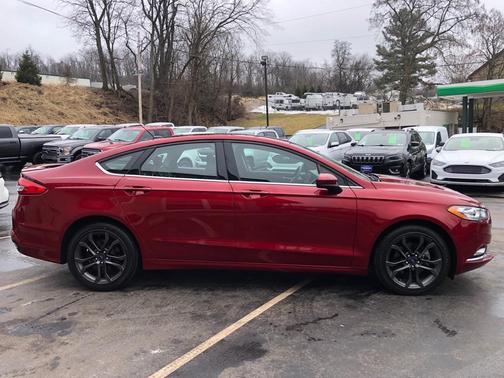 2018 Ford Fusion SE