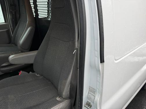 2021 GMC Savana 2500 Work Van