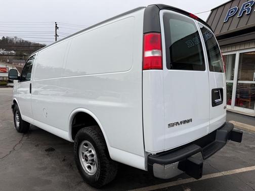 2021 GMC Savana 2500 Work Van