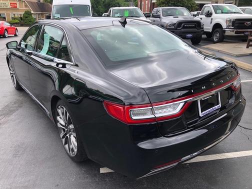 2018 Lincoln Continental Select