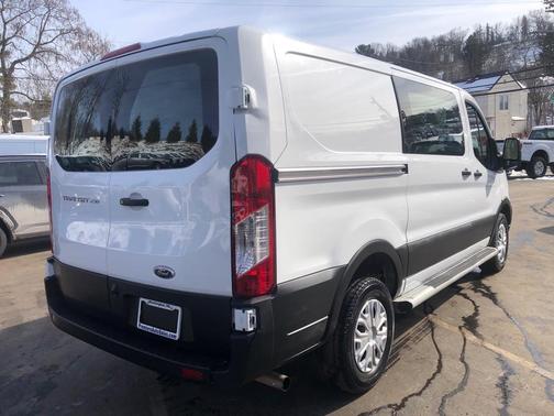 2024 Ford Transit-250 T-250