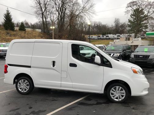 2020 Nissan NV200 SV