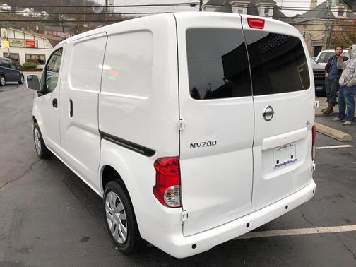 2020 Nissan NV200 SV