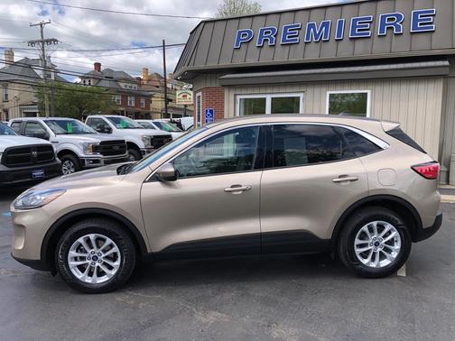2020 Ford Escape SE