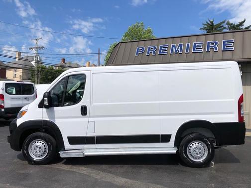 White 2025 RAM ProMaster 2500 Base
