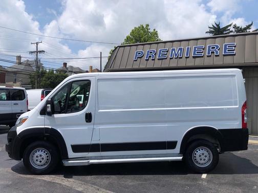White 2025 RAM ProMaster 2500 Base
