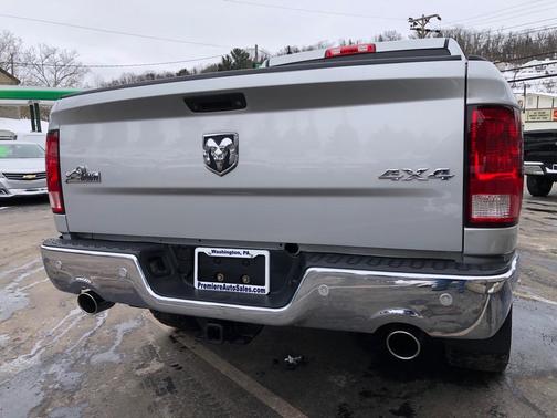 2015 RAM 1500 SLT