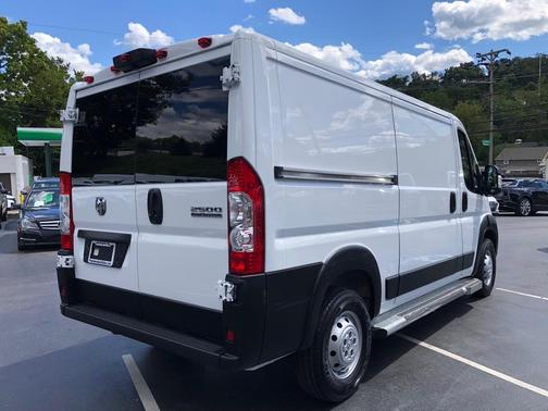 2023 RAM ProMaster 2500 Base
