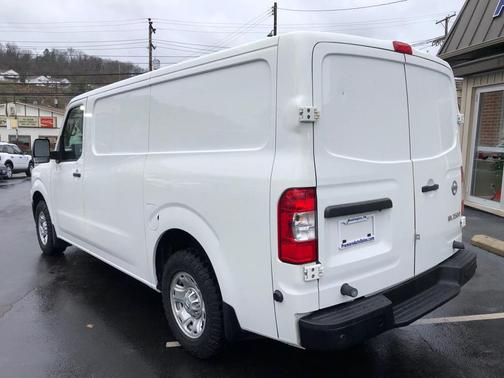 2020 Nissan NV Cargo NV2500 HD SV V6/SV V8