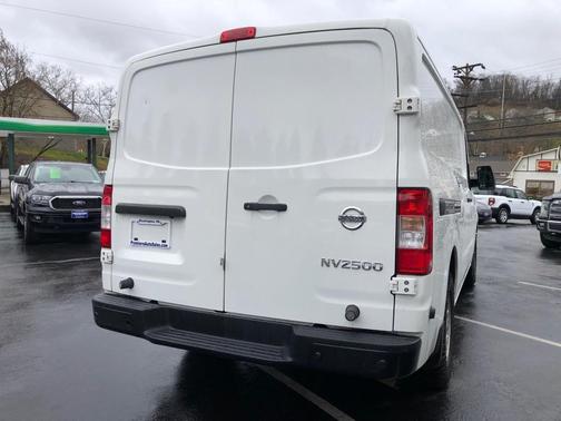 2020 Nissan NV Cargo NV2500 HD SV V6/SV V8