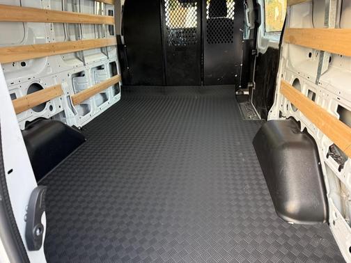 2024 Ford Transit-250 T-250