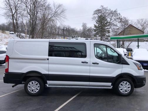 2024 Ford Transit-250 T-250