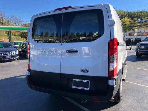 2023 Ford Transit-250 T-250