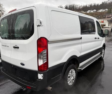 2024 Ford Transit-250 T-250
