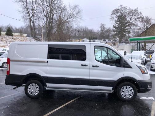 2024 Ford Transit-250 T-250