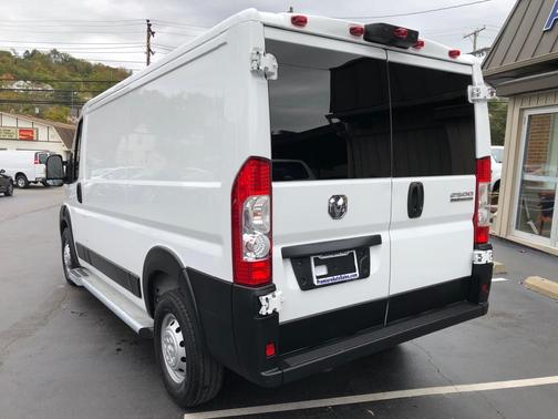 2023 RAM ProMaster 2500 Base