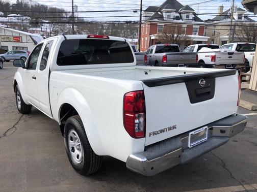 2016 Nissan Frontier S