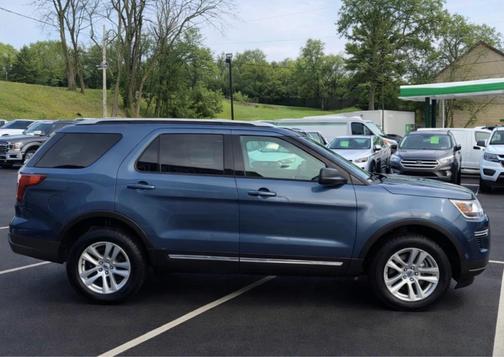 Blue 2018 Ford Explorer XLT
