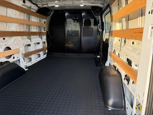 2024 Ford Transit-250 T-250