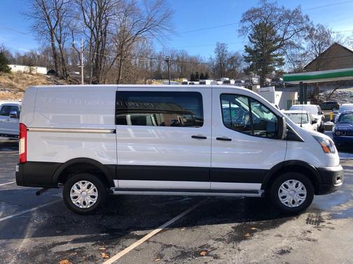 2024 Ford Transit-250 T-250