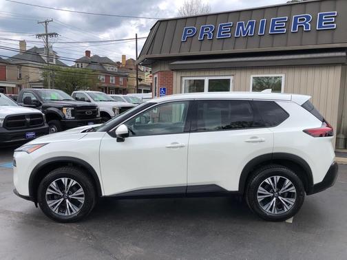 2021 Nissan Rogue SV