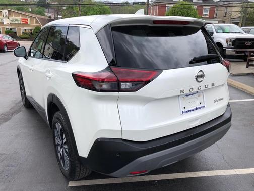 2021 Nissan Rogue SV