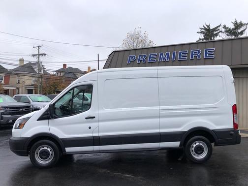 2018 Ford Transit-250 148 WB Medium Roof Cargo