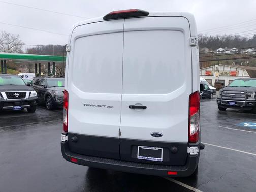 2018 Ford Transit-250 148 WB Medium Roof Cargo