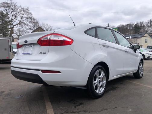 2015 Ford Fiesta SE