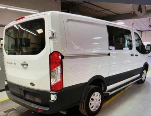 2024 Ford Transit-250 T-250
