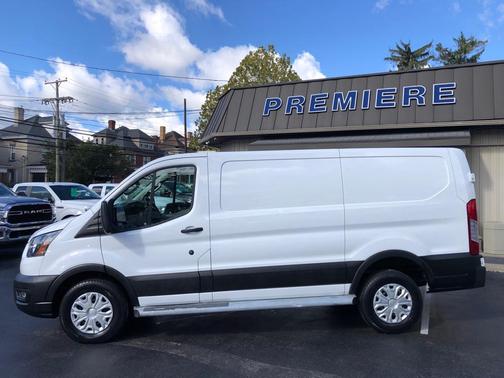 2023 Ford Transit-250 T-250