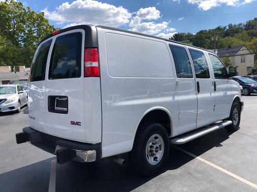 2023 GMC Savana 2500 Work Van