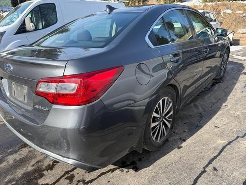 2018 Subaru Legacy 2.5i Premium