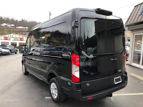 2019 Ford Transit-250 148 WB Medium Roof Cargo