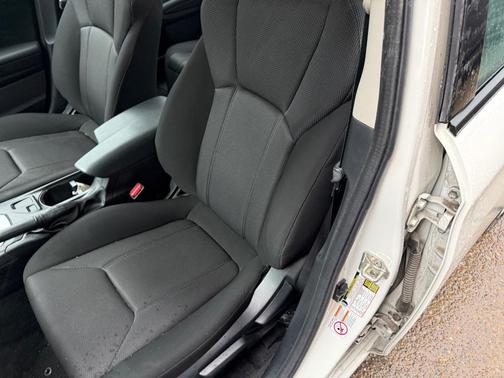 2019 Subaru Impreza 2.0i