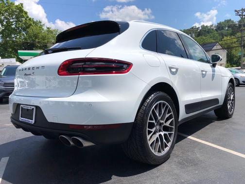 2017 Porsche Macan S