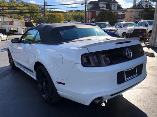 2014 Ford Mustang 