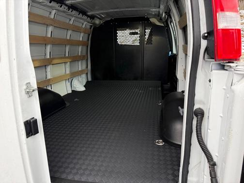 2024 Chevrolet Express 2500 Work Van