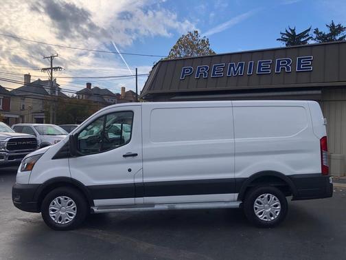 2023 Ford Transit-250 T-250