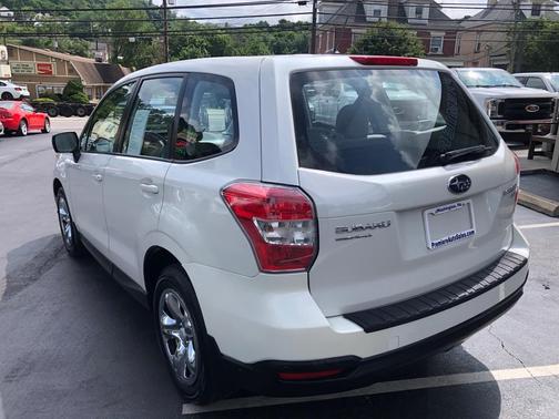 2014 Subaru Forester 2.5i