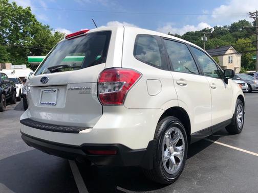 2014 Subaru Forester 2.5i