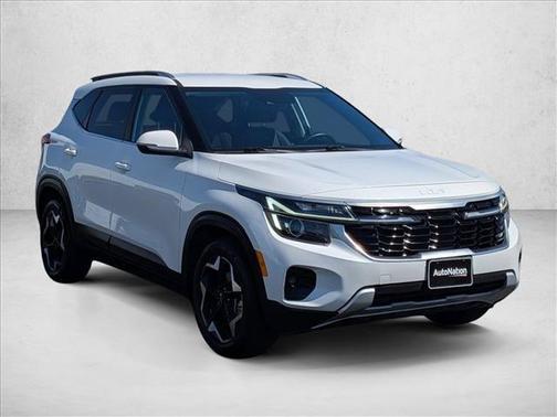 Snow White Pearl 2024 Kia Seltos EX