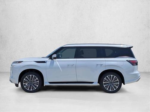 Radiant White 2026 INFINITI QX80 Luxe